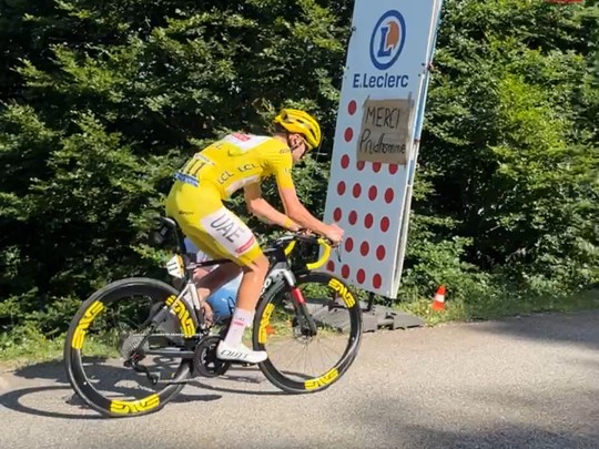 Le Tour - Un banquete en la alta montaña de los Pirineos de Ariège