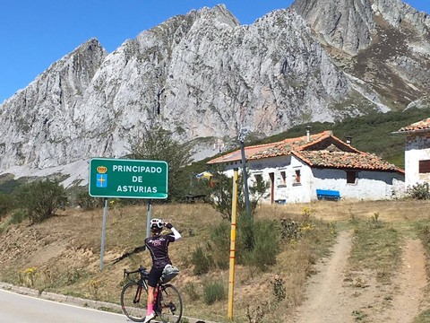 Celebrando mis 36 pedaleando los Picos de Europa