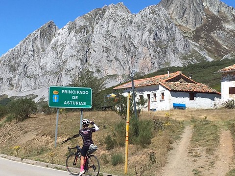 Celebrating my 36th birthday by cycling to the Peaks of Europe