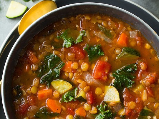 Sopa de lentejas y verduras