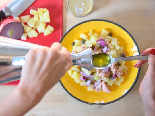 Ensalada de atún y papas con efecto prebiótico