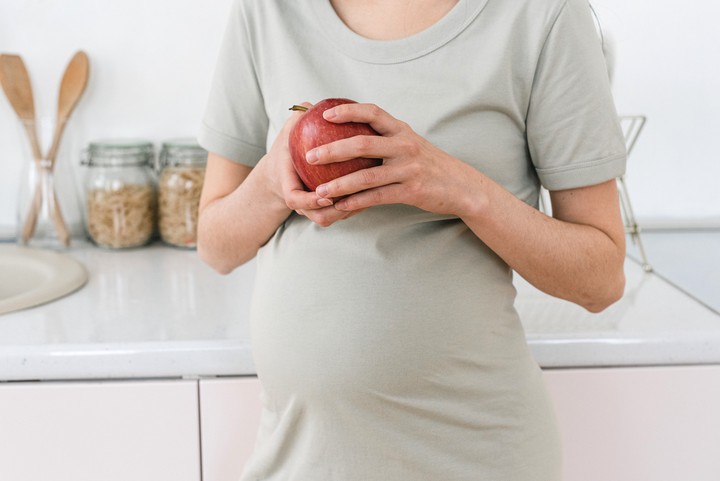 ¿Cómo debe ser la dieta de una embarazada deportista?
